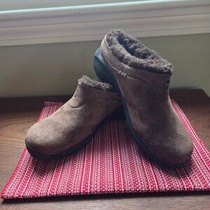 Merrell Women's Suede / Clog- Size 7 1/2